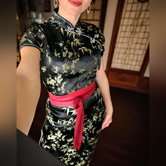 Traditional Chinese Cheongsam Full Length Black And Gold Size S - Picture 3 of 17
